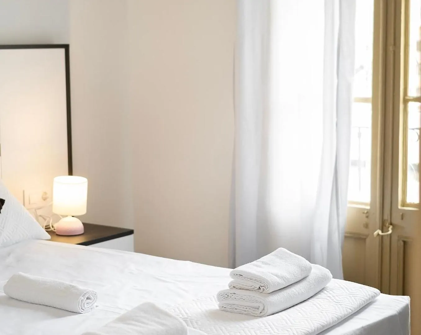 Historic Barcelona Gem 3Br By Boqueria Apartment